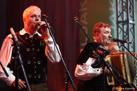 Ansambel bratov Poljanšek že 50 let navdihuje in zabava z nepozabnimi melodijami (26)